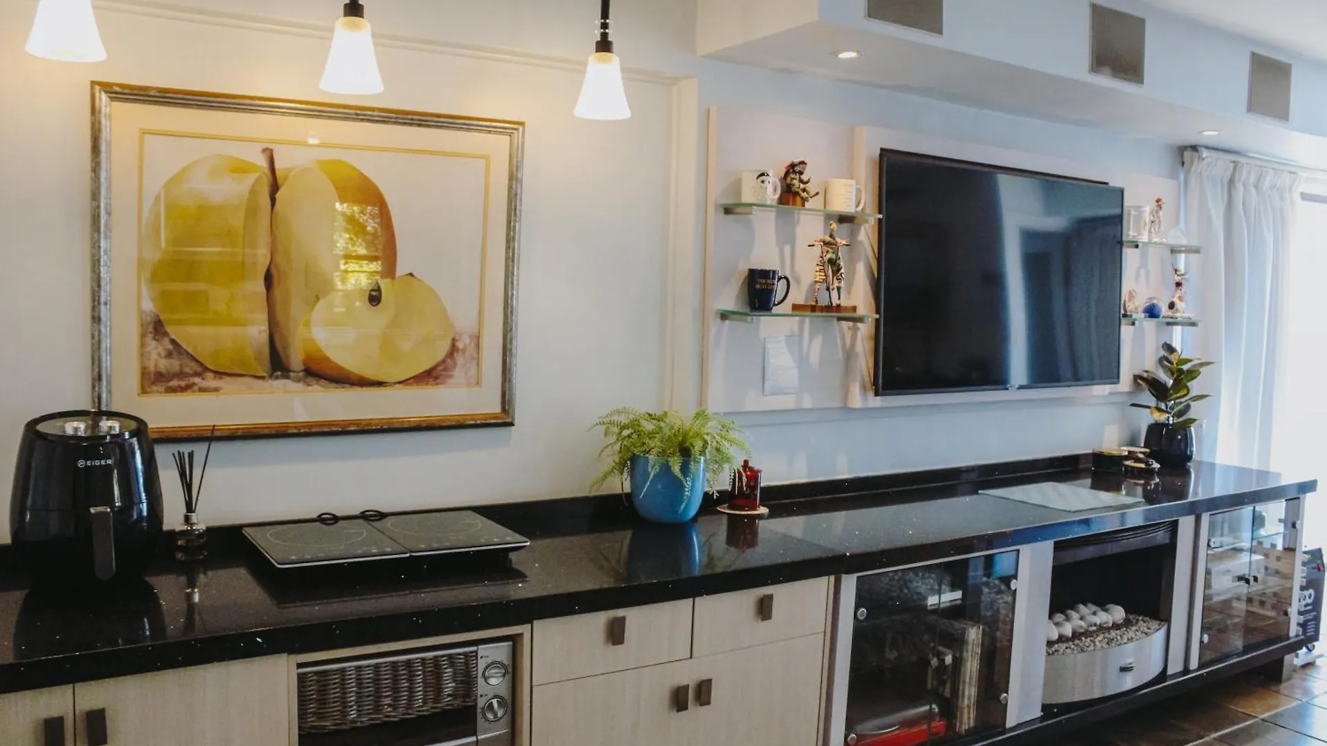Apartment 185 On Beach Boutique Suites Gordons Bay
