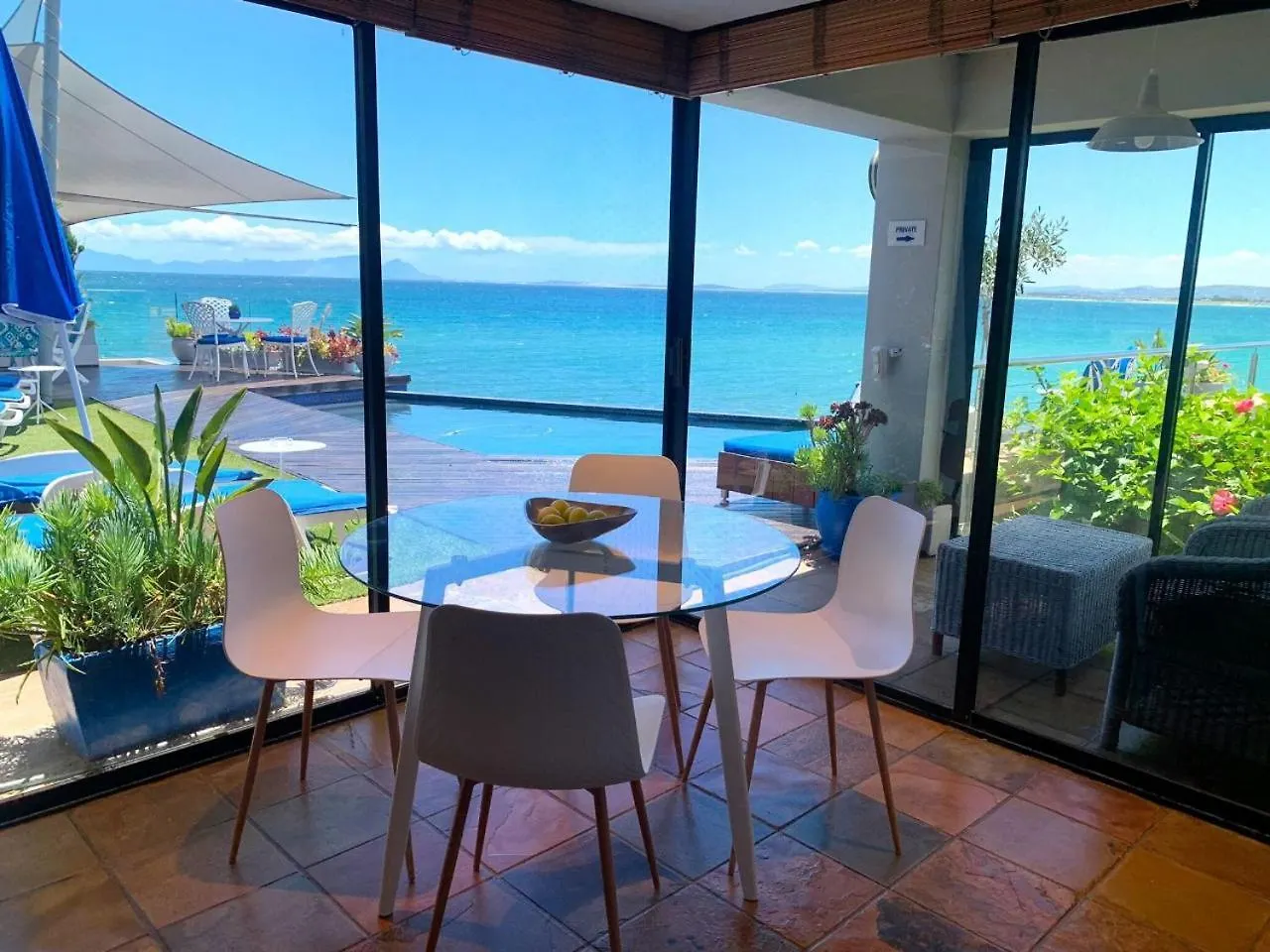 Apartment 185 On Beach Boutique Suites Gordons Bay